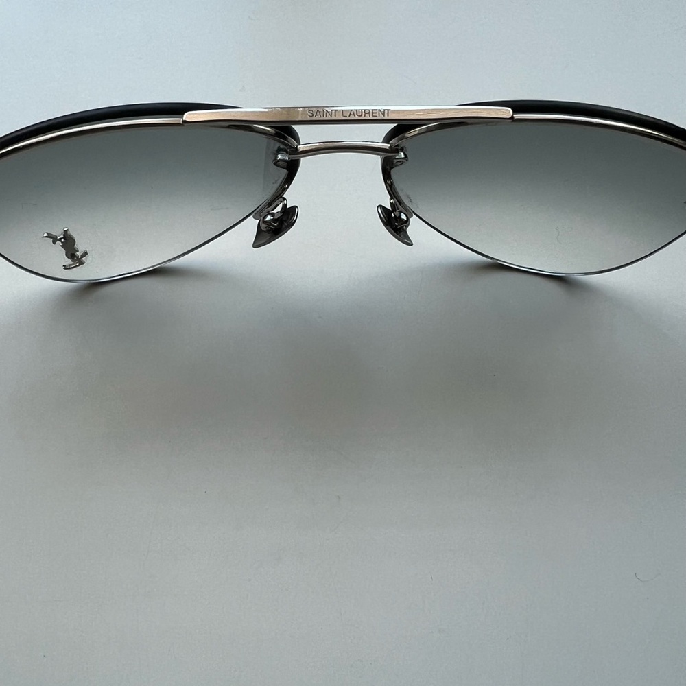 Saint Laurent Monogram Classic Pilot Sunglasses - Picture 5 of 6